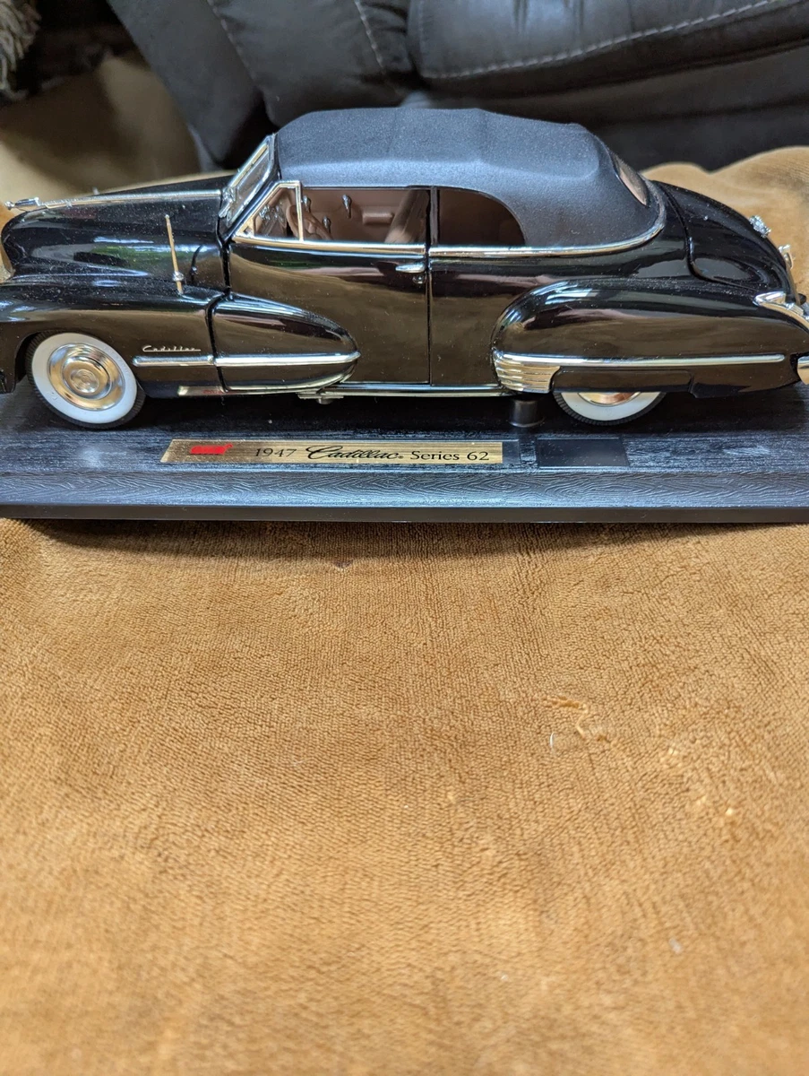 Cadillac 1:18 Scale Vintage Manufacture Diecast Cars, Trucks