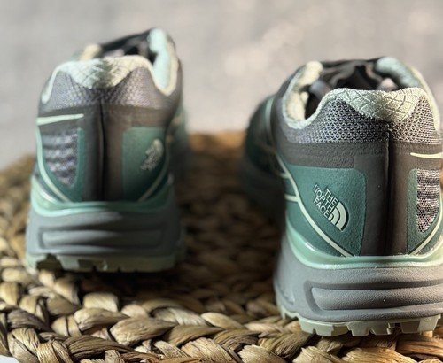 NUEVO Para Mujer THE NORTH FACE Verde Salvia Gris Ultra Resistencia Zapatos para Correr 8 - Imagen 4 de 12