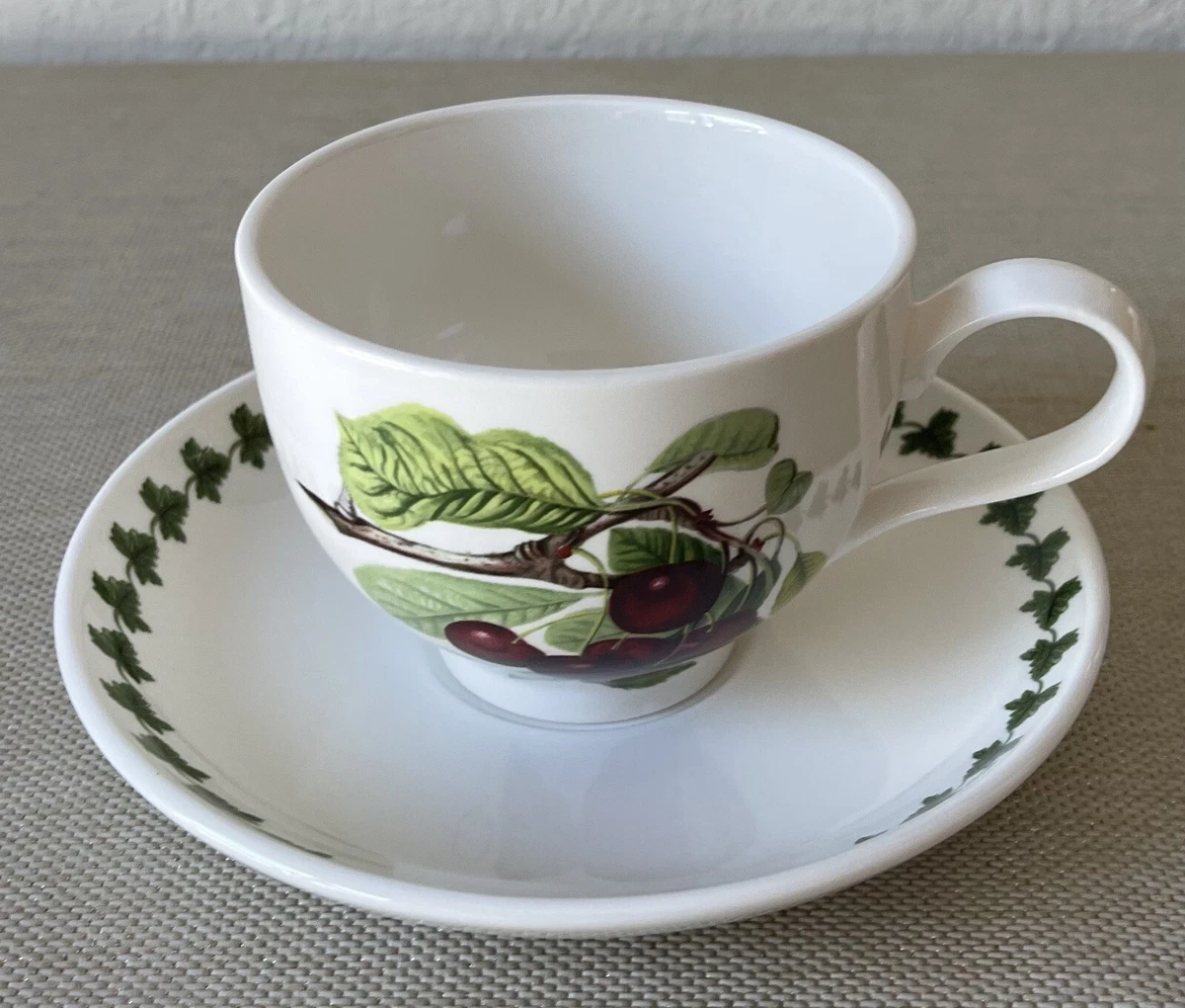PORTMEIRION POMONA TRADITIONAL BREAKFAST CUP & SAUCER W/LAUREL