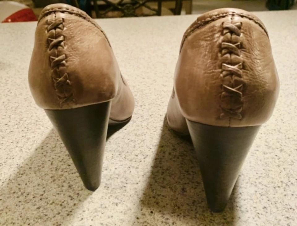 Mujer Frye ~ Tacones Regina Talla 8.5 Foto 2 de 4