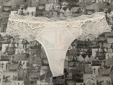 NWT Victoria's Secret Dream Angels Lace-Trim Thong White / Ivory Panty Size S