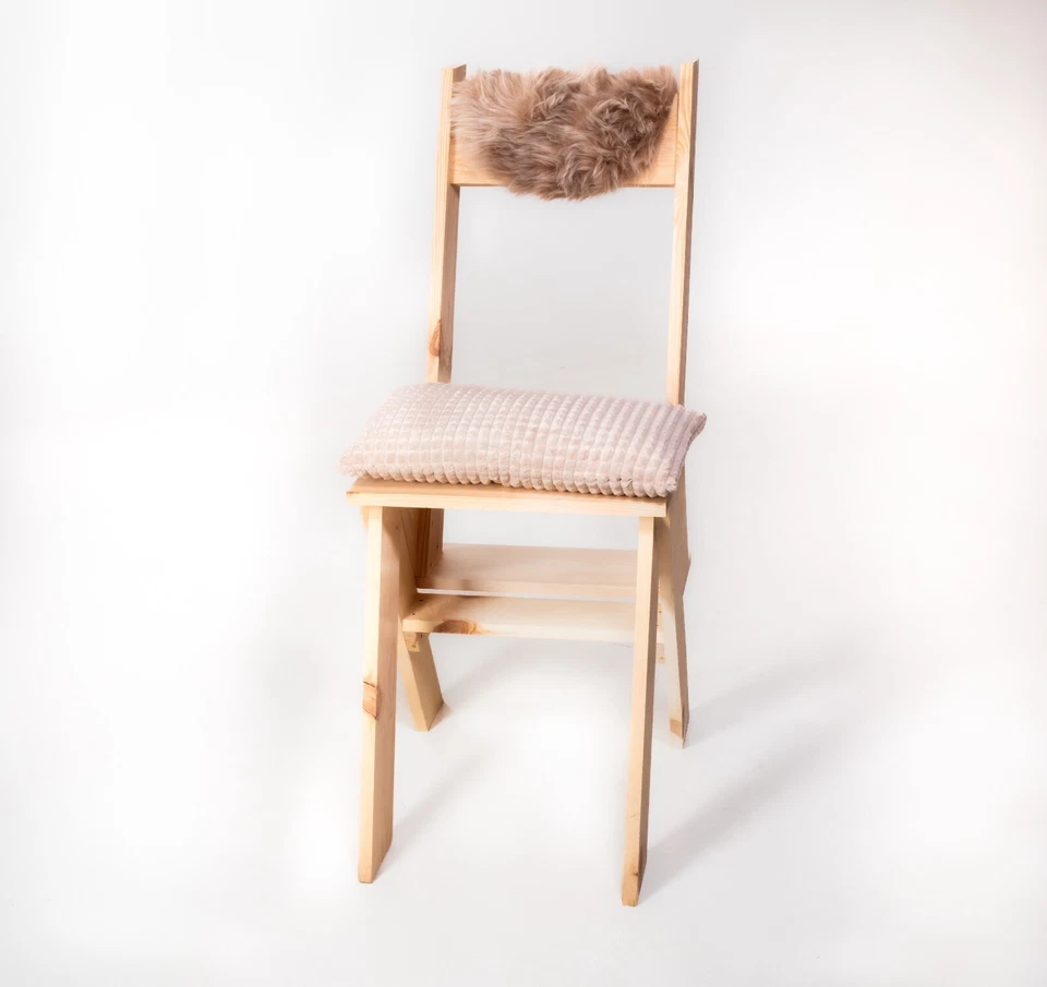 Silla de Madera para Patio, Pino Natural - Cuero para Patio, Hecho a Mano, Origen UA Foto 2 de 4