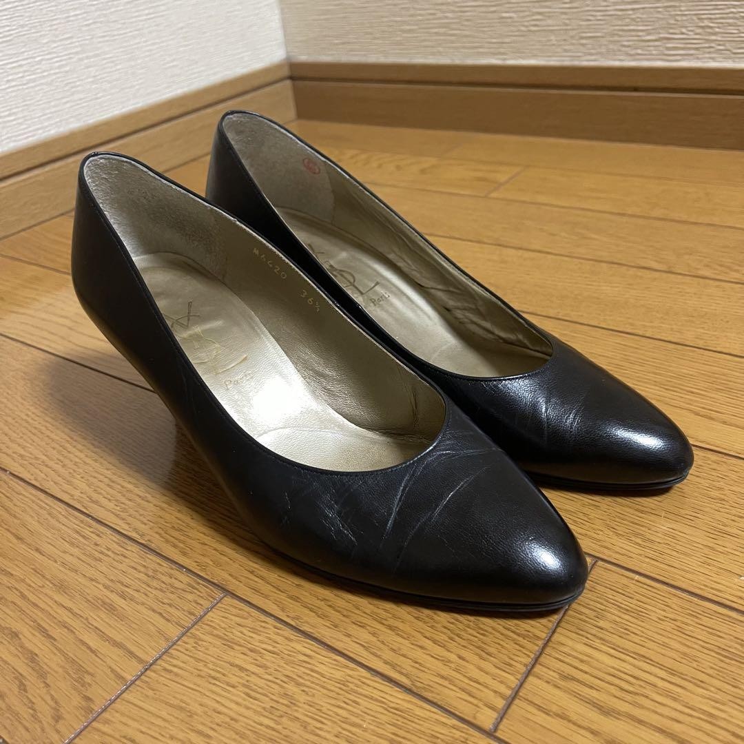 Autentiche decolte Yves Saint Laurent tacco pelle colore nero taglia 36 5 donna