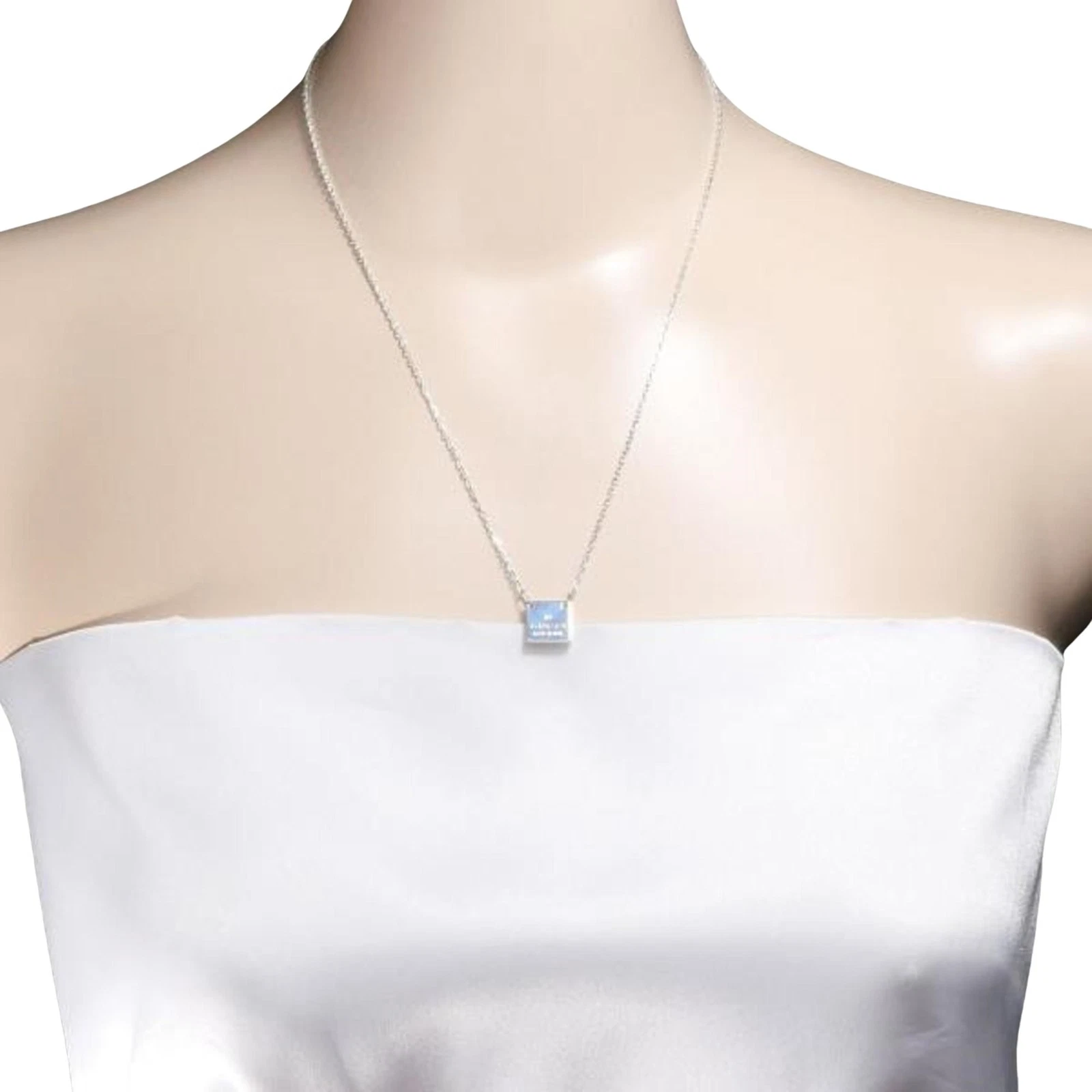 Bijou collier argent Gucci authentique