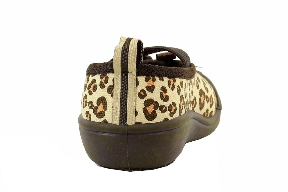 Sapatos de lona com estampa de leopardo marrom infantil Skidders Mary Janes - Imagem 4 de 4