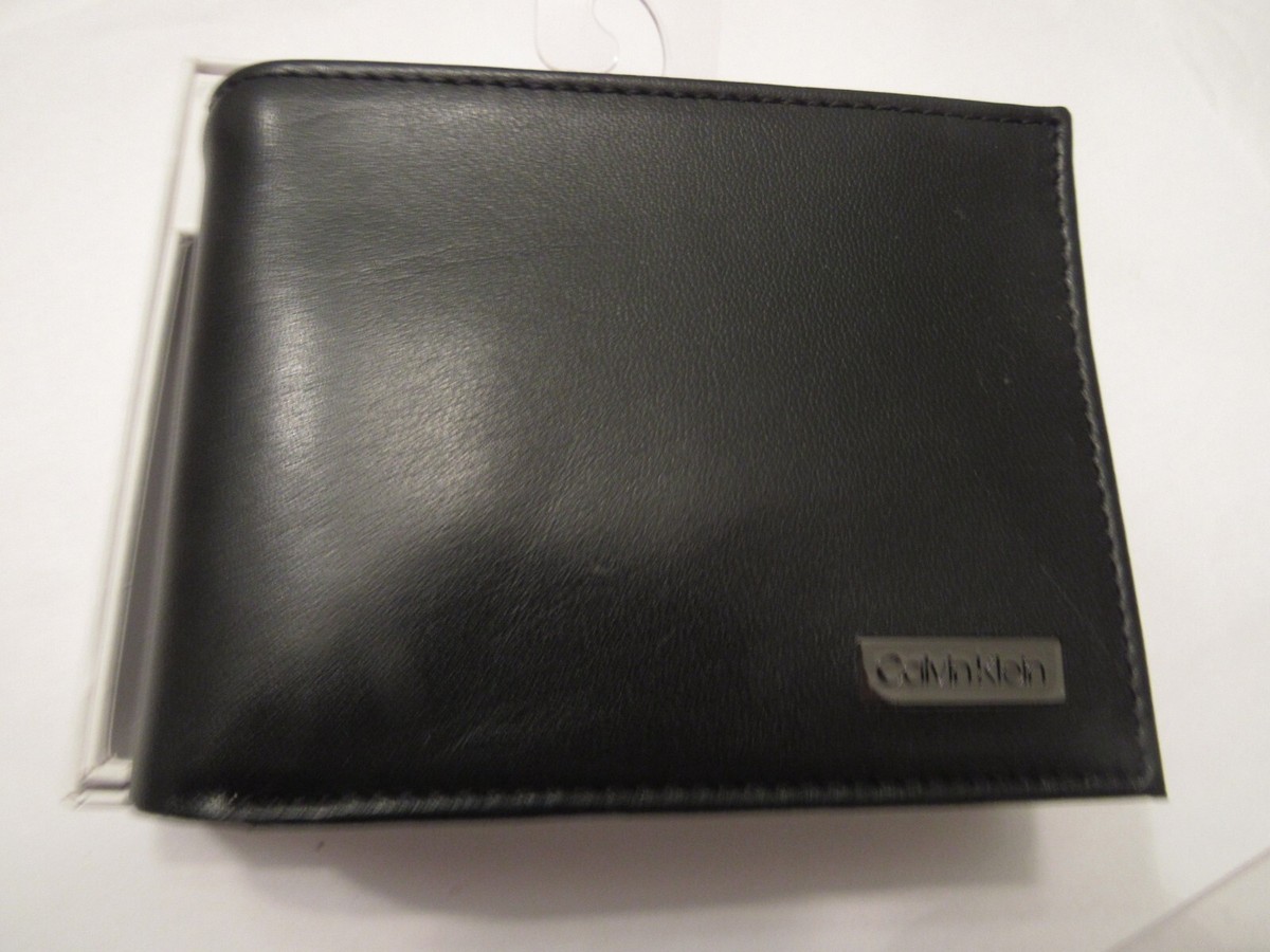 NWT Calvin Klein Chocolate color leather bifold wallet Men RFID
