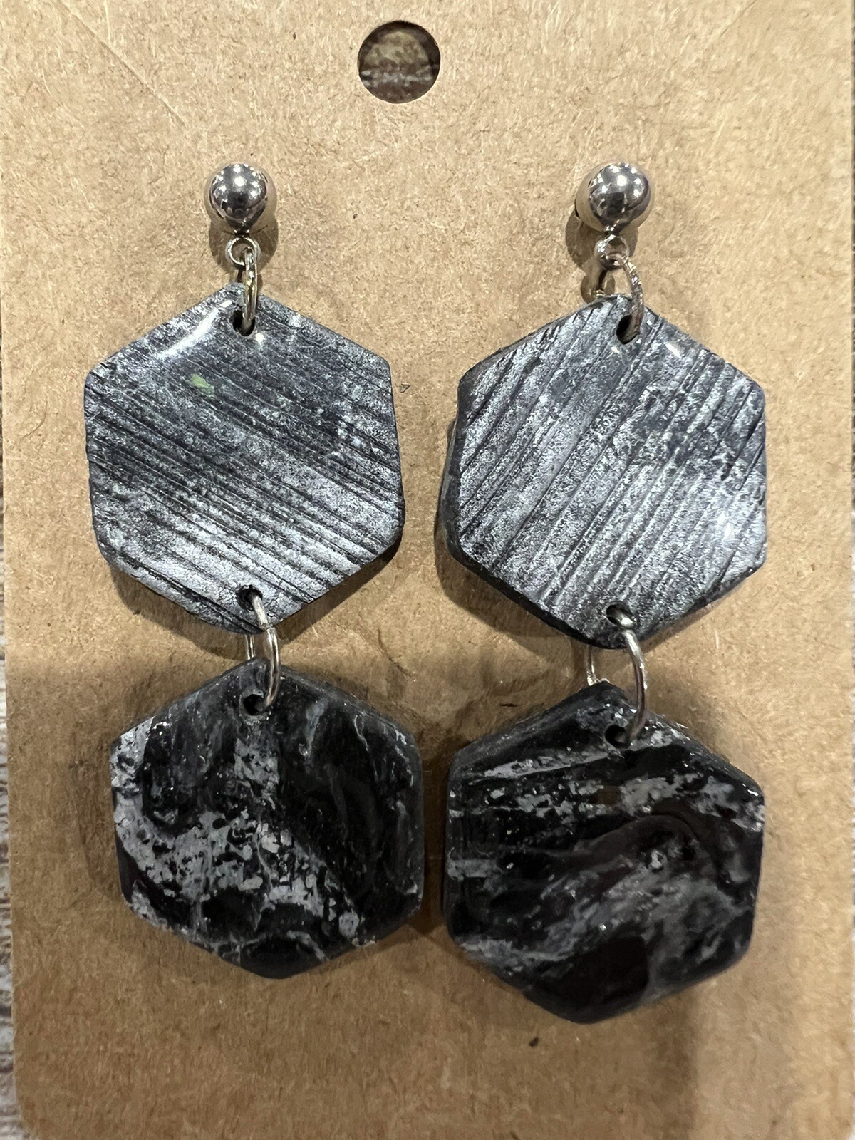 Trendy and Elegant Earrings for Every Occasion