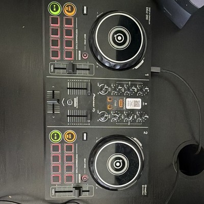 Pioneer DDJ-200 DJ Controller Bundle + Harman Kardon Speakers + Laptop Stand