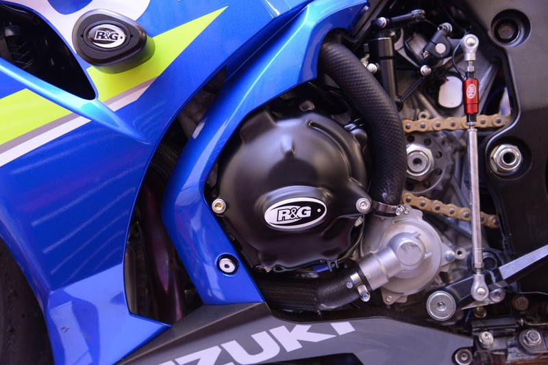 Couvre-carter gauche R&G RACING noir pour moto Suzuki GSX-R1000