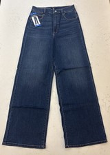Well Worn Ladies' Wide Leg Blue Jean Size 10/30