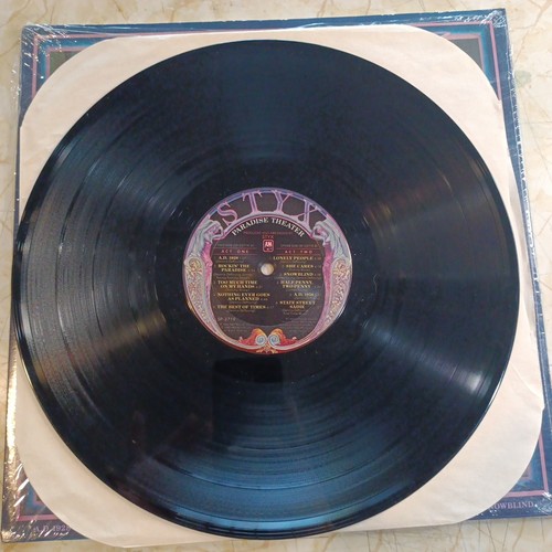 Styx. Paradise Theater. EX Vinyl LP. 1980. In Shrink With Hype. Ex Cover. - Picture 4 of 4