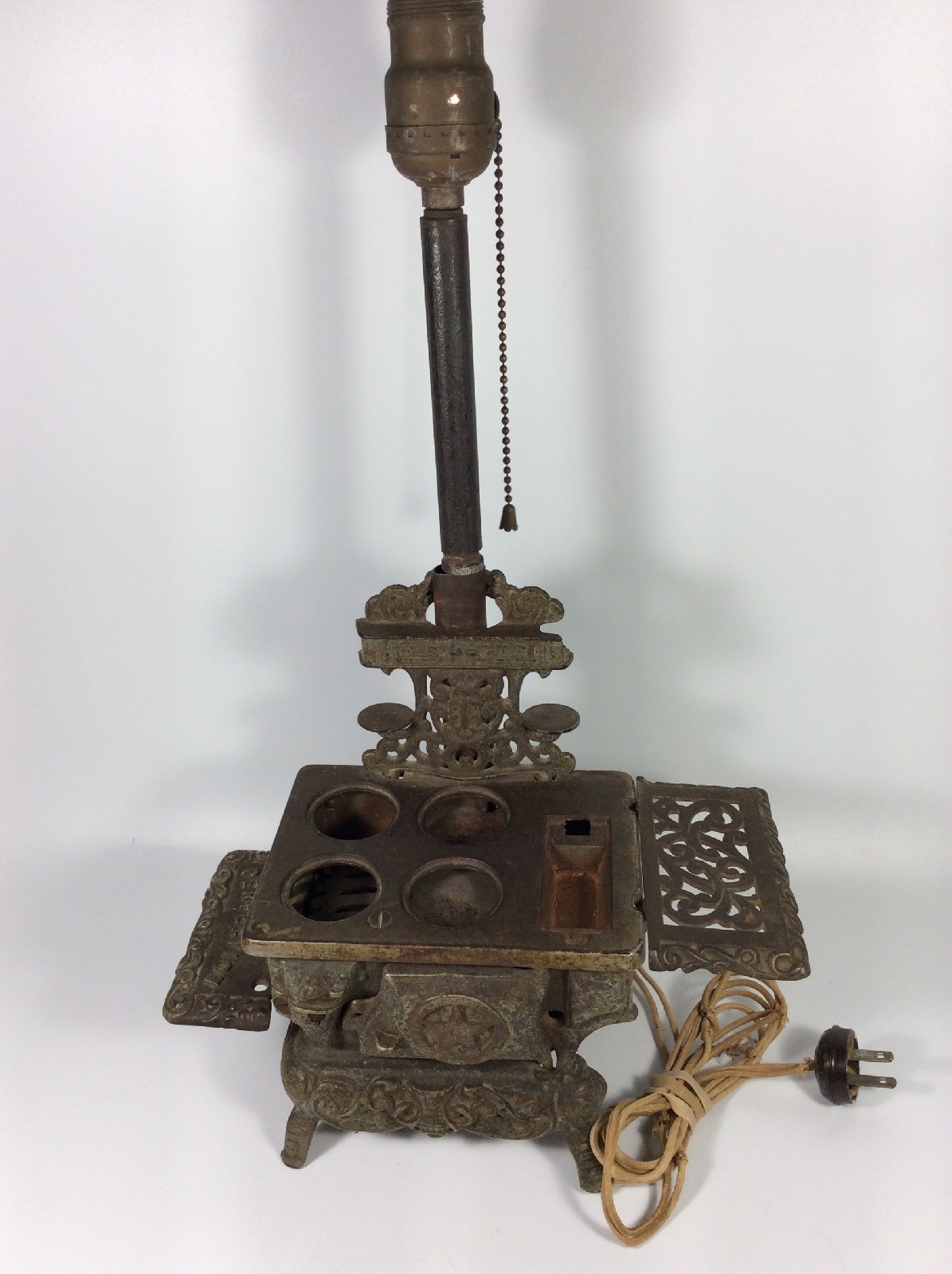 VINTAGE SALESMAN SAMPLE MINI CAST IRON STOVE LAMP eBay