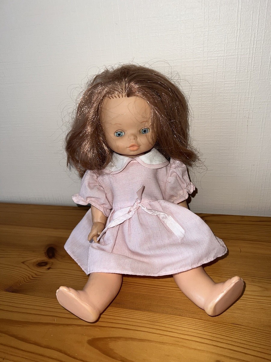ancienne poupée figurine personnage en tissu