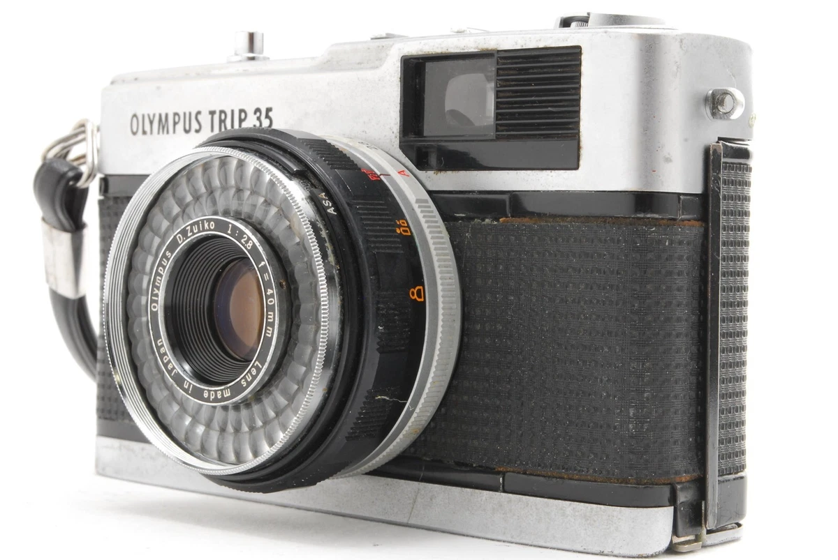 Olympus TRIP 35 シルバー 40mm F2.8 レンズ Olympus Trip 35, Chrome 35mm Camera with 40mm f/2.8 D.Zuiko
