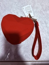 NWT Lululemon Heart Wristlet in Oxford Red