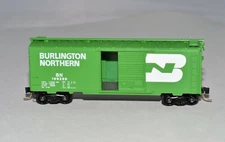 N Scale Micro Trains 20306/1 Burlington Northern BN Rd #189286 Green Box Car