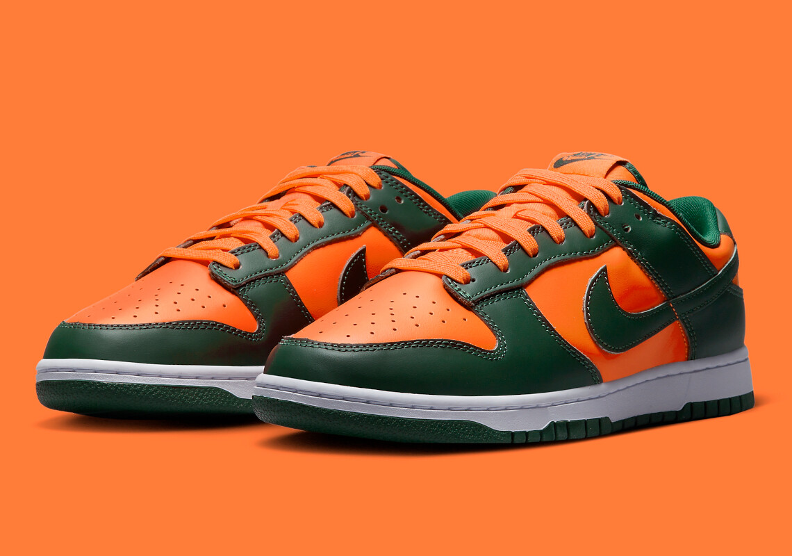 Nike Dunk Low Retro "Gorge Green and Total Orange"