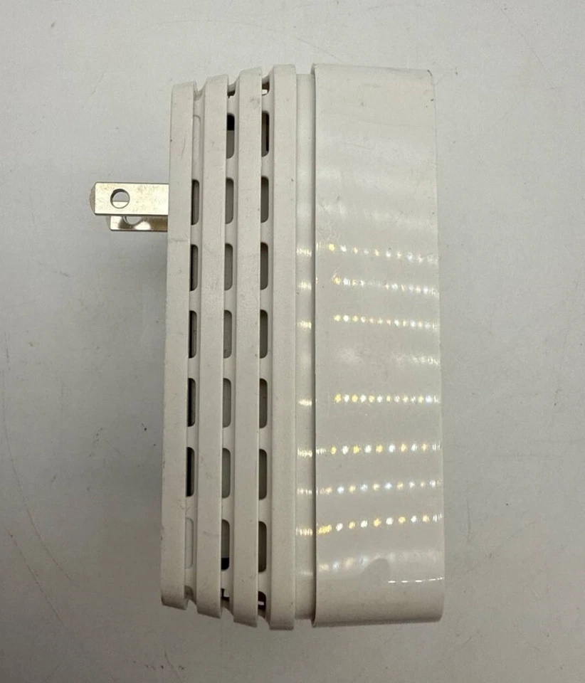 Netgear XAVN2001 Powerline WiFi Extender 200Mbps Internet Ethernet Adapter - Image 3 of 4