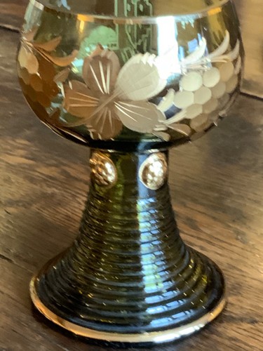 Bohemian Gold Encrusted Green Glass Rummer - Picture 2 of 11