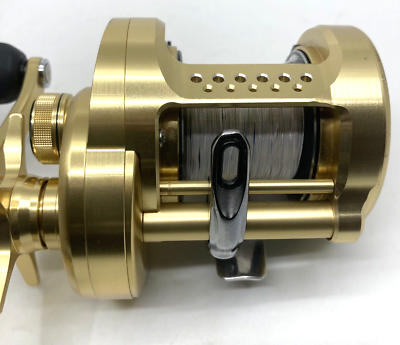 Shimano 18 CALCUTTA CONQUEST 400 Right Bait Casting In Box JAPAN