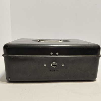 UNION Cash Box Steel Chest Corp Le Roy NY Made USA Distressed Gray No Key