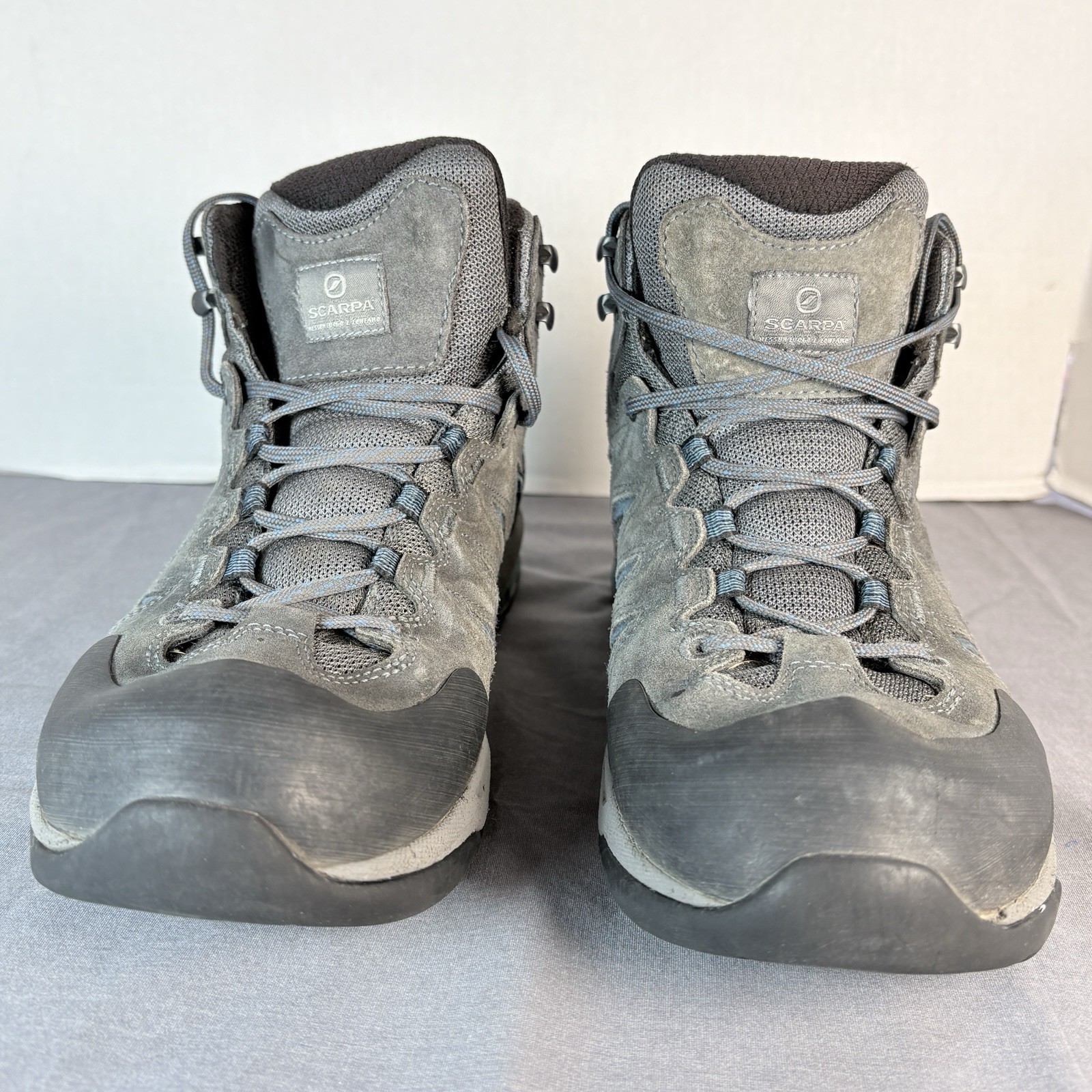 Scarpa Moraine GTX Mid Hiking Boots.  Men's size 9.5. Women's 10.5.  GORE-TEX