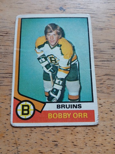 1974-75 Topps Bobby Orr #100 Boston Bruins NHL Hockey