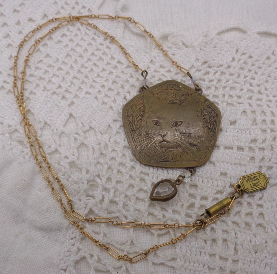 Pididdly Links Indiana Vintage Designer Costume Necklaces