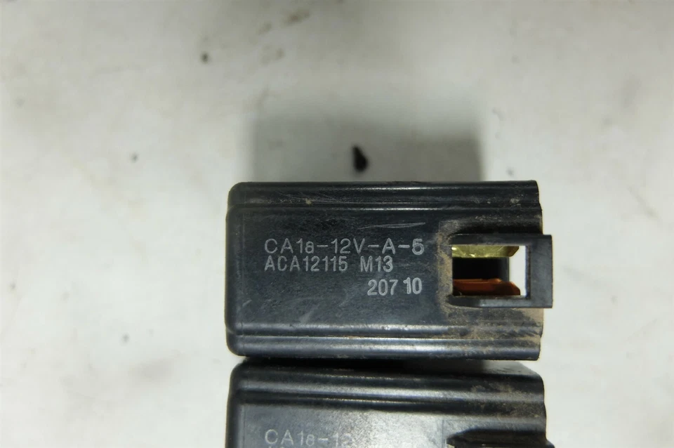 13 Husqvarna TR 650 TR650 Terra electrical relays relay set - Imagem 2 de 3