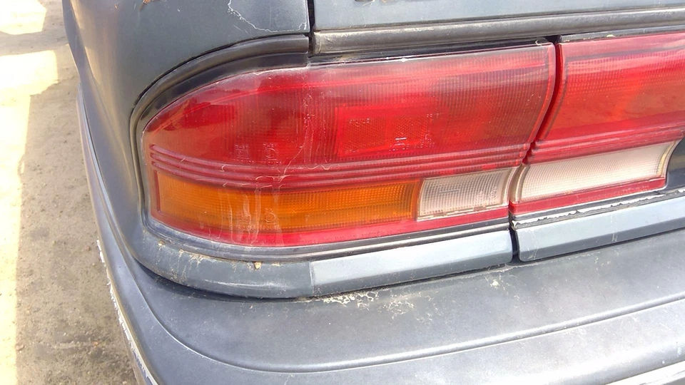 1991 Mitsubishi Galant Vr-4 Driver Left Tail Light Oem Brake Lamp Rear - Image 3 of 4