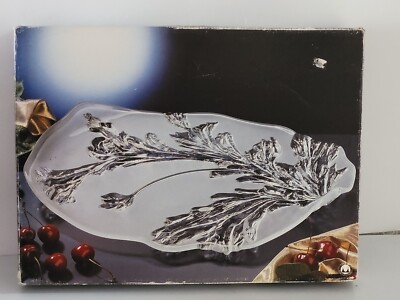 New In Box Mikasa Savoir Vivre Artesia Nouveau Canape Tray 16 1/4  SA 676/349