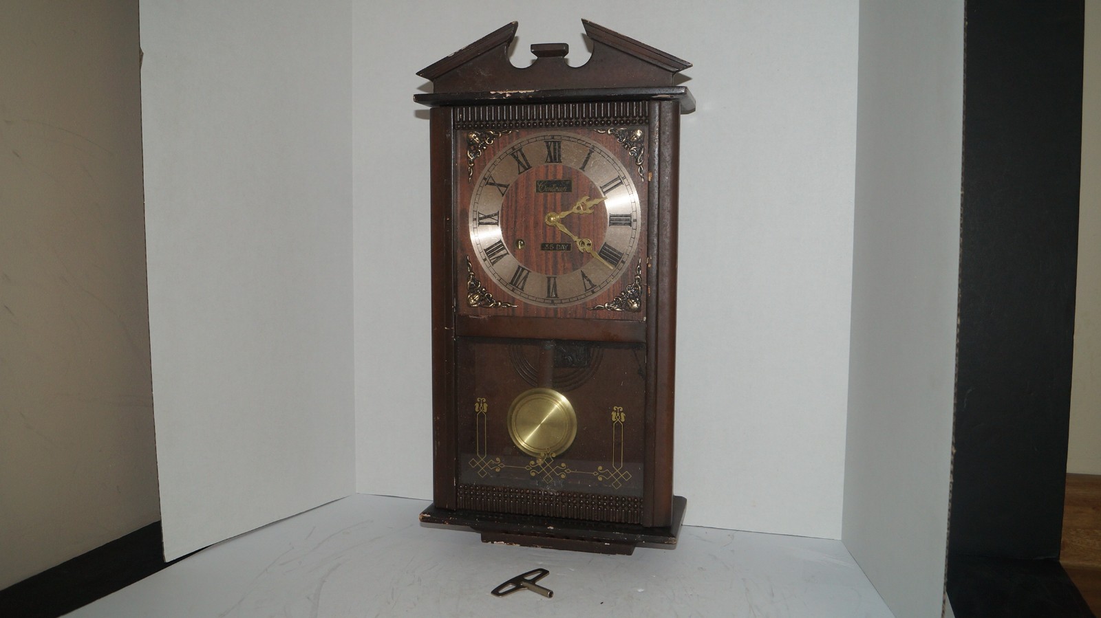 Vintage CENTURION 35 DAY Wind Up Chime Pendulum Wood Wall Clock w/ Key - Korea