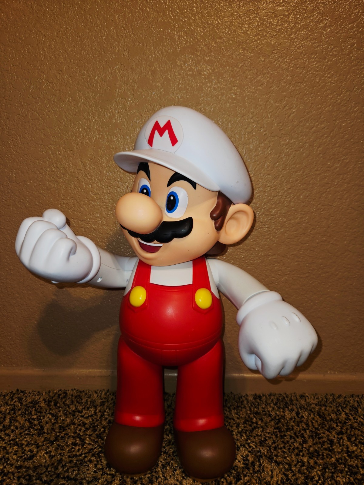  2014 World of Nintendo Fire Mario 20-inch Super Mario Bros 