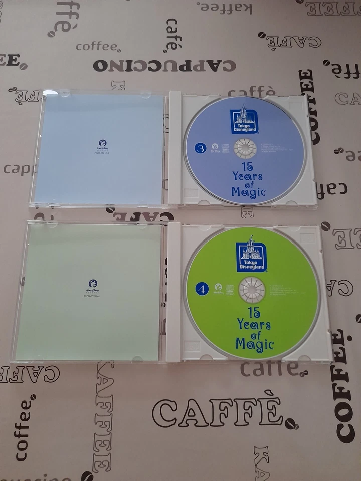 CD-Box Tokyo Disneyland 15 Years of Magic 4 CDs Japan Import Paraden Musik - Bild 4 von 4