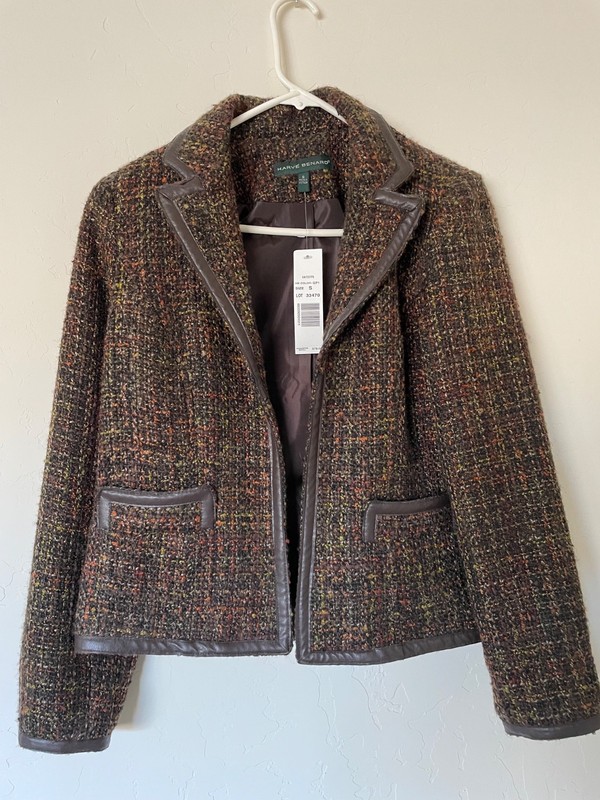 Harve Benard Blazer with leather trim size small