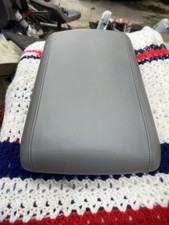 2003-2006 Ford Expedition Gray Leather Center Console Lid Arm Rest Oem 04 05 2003-2006 Ford Expedition Gray Leather Center Console Lid Arm Rest Oem 04 05