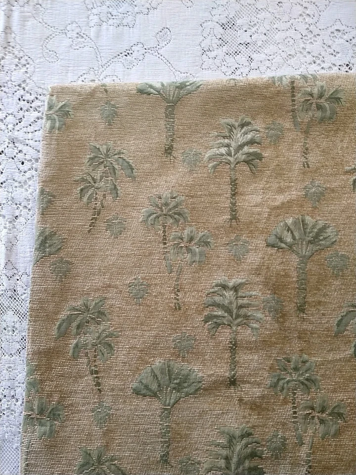 Tela de tapicería crema/bronceada con palmeras de chenilla verde BTHY 18" X 46" de ancho Foto 2 de 4