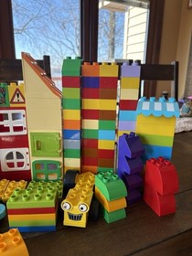 Lego DUPLO Bob The Builder Bricks Parts Wendy Figure Lot Of 150 Pieces