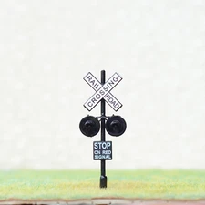 4 x HO Scale Railroad Crossing Signals 2mm LEDs made + 2 Circuit board flashers