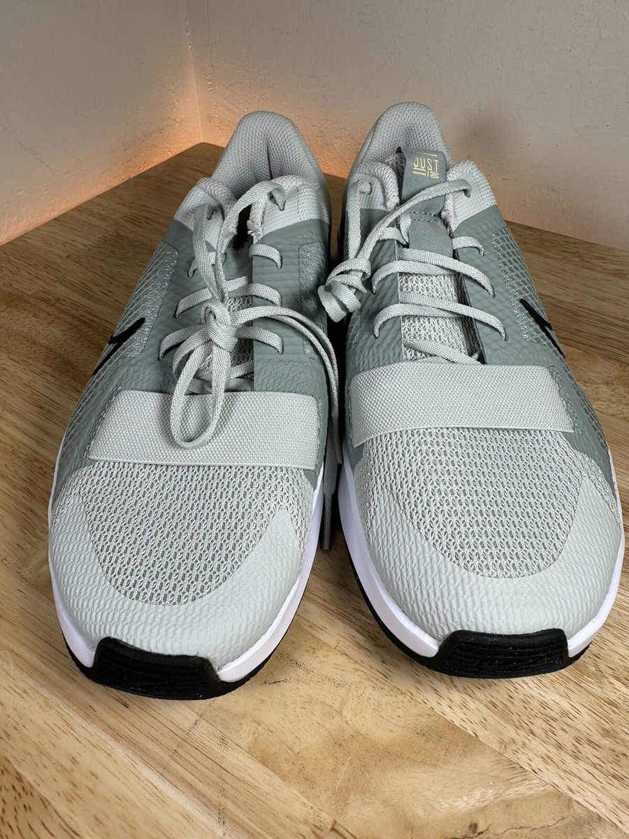 Nike Women's MC TRAINER in Light Silver Mica Green Size DM0824