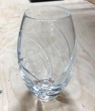 Tiffany & Co Crystal Vase Optic Swirl Floral Handblown 8.5” Good Vtg Cond Signed