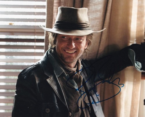 GERARD BUTLER signed Autogramm 20x25cm NIMS ISLAND in Person autograph ACOA