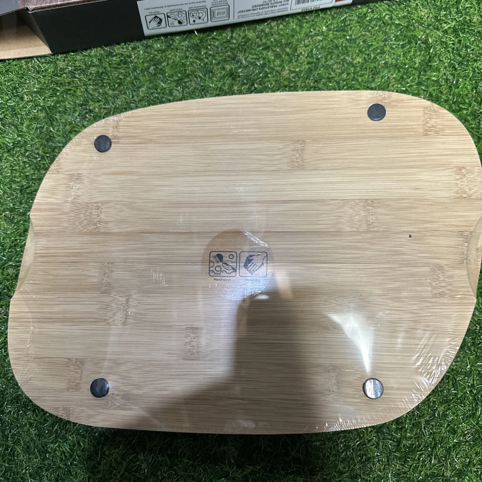 Denmark Ceramic And Bamboo Serving Set - Image 3 of 4