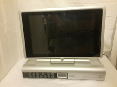 Audiovox Klv3913 12 Lcd Hdtv Dvd Am Fm Combo Mounts Under Kitchen