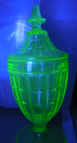 Anchor Hocking Block Optic Pattern Green Uranium Glass Footed Candy Dish & LID