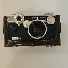 Vintage Argus rangefinder camera - Classic photography collector's item UNTESED