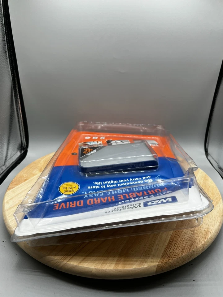 NEW Western Digital WD Passport Portable Hard Drive 80GB USB 2.0 - Image 4 of 4