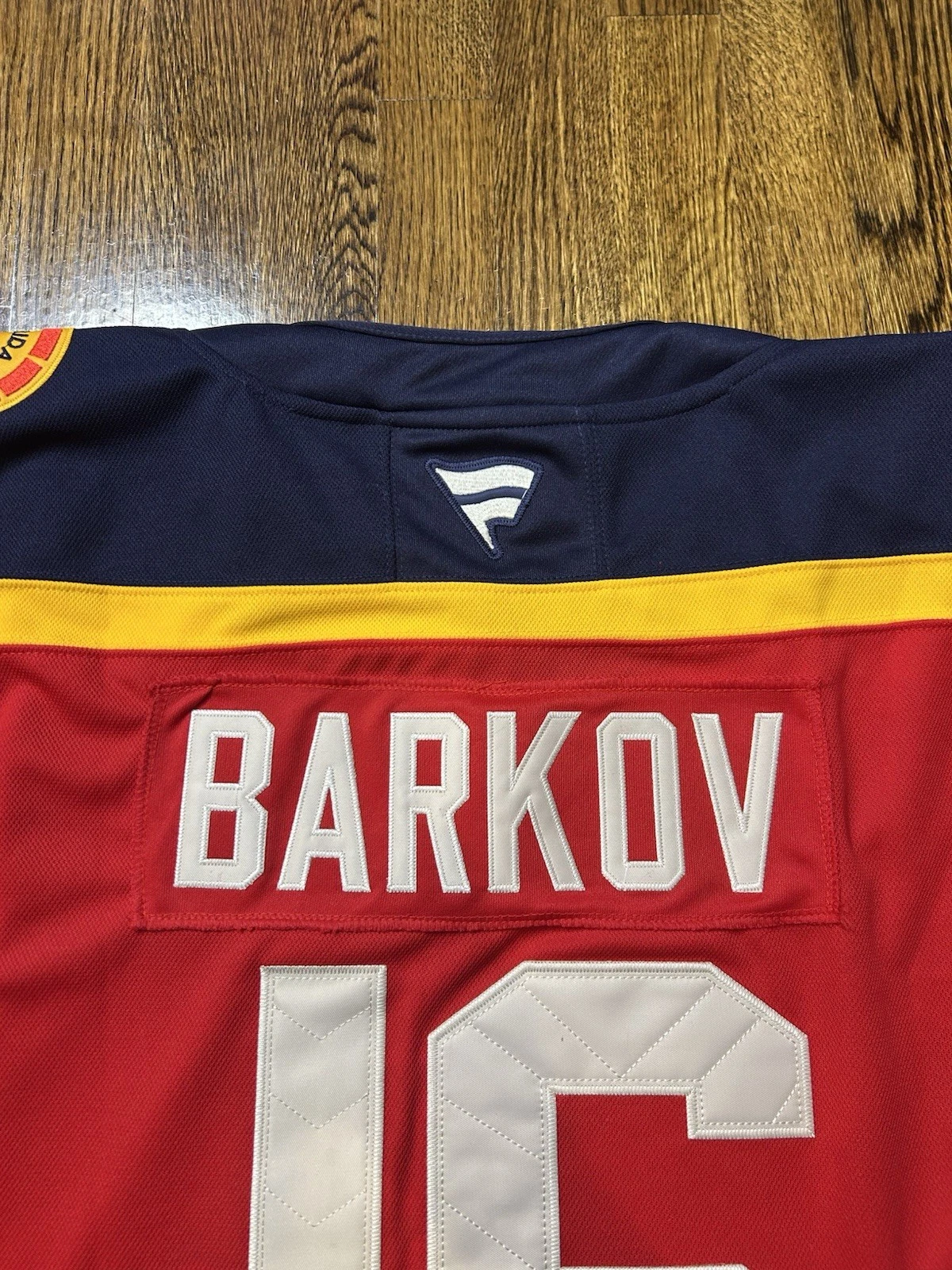 Barkov - FLORIDA PANTHERS Winter Classic Miami Jersey 2026 Size Large Red