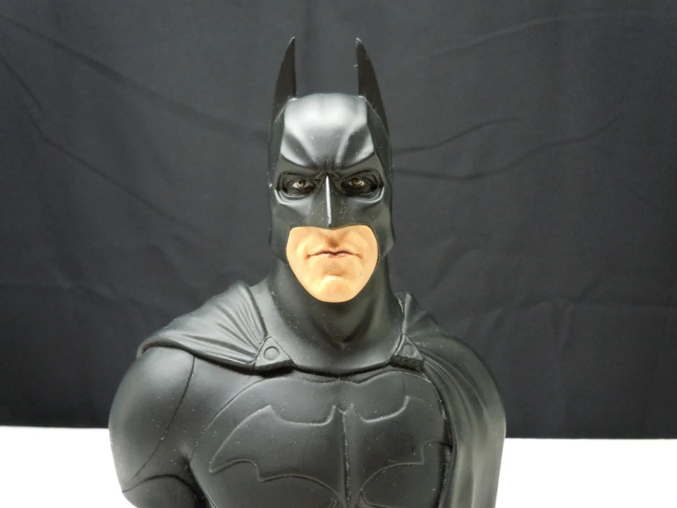 Статуэтка бюста Бэтмена в масштабе 1/4 Hot Toys The Dark Knight 2008 - Изображение 4 из 4