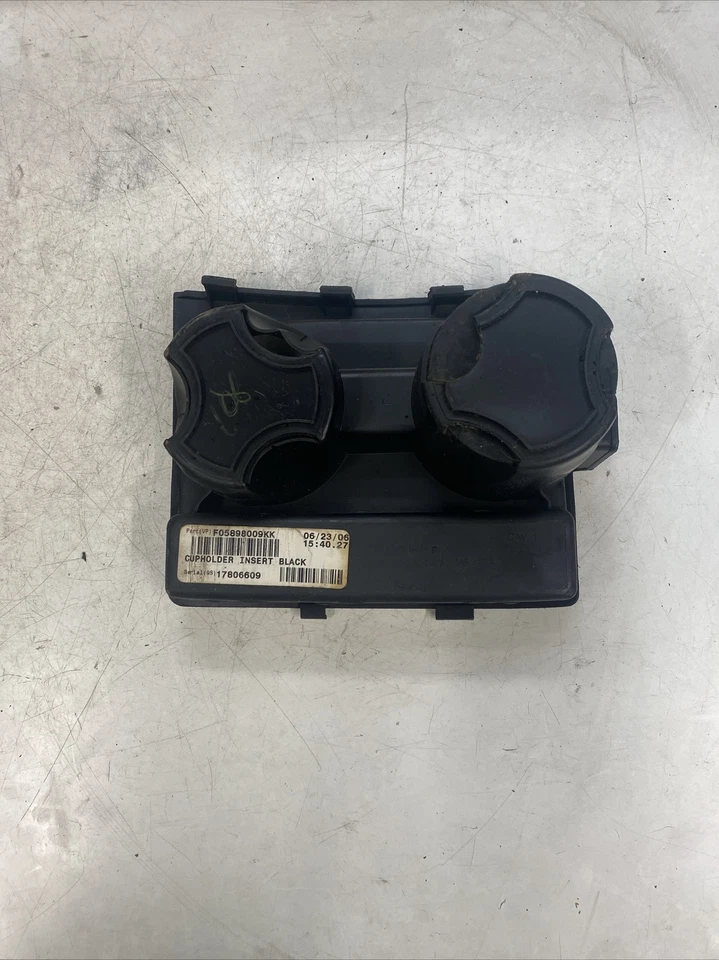 Jeep Grand Cherokee 2006 portavasos inserción F05898009 k Foto 2 de 4